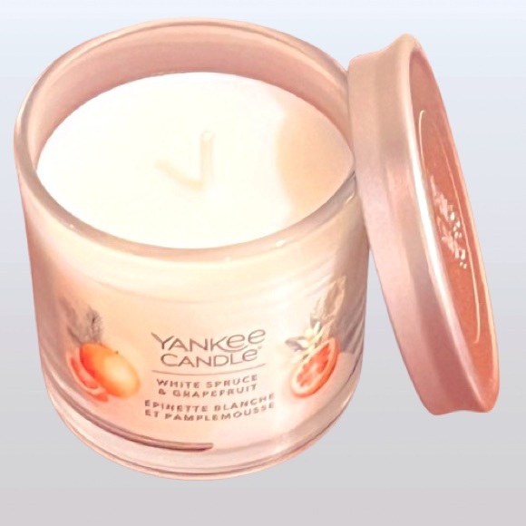 NWT- Yankee Candle White Spruce & Grapefruit Small Tumbler Scented Candle - Picture 3 of 6